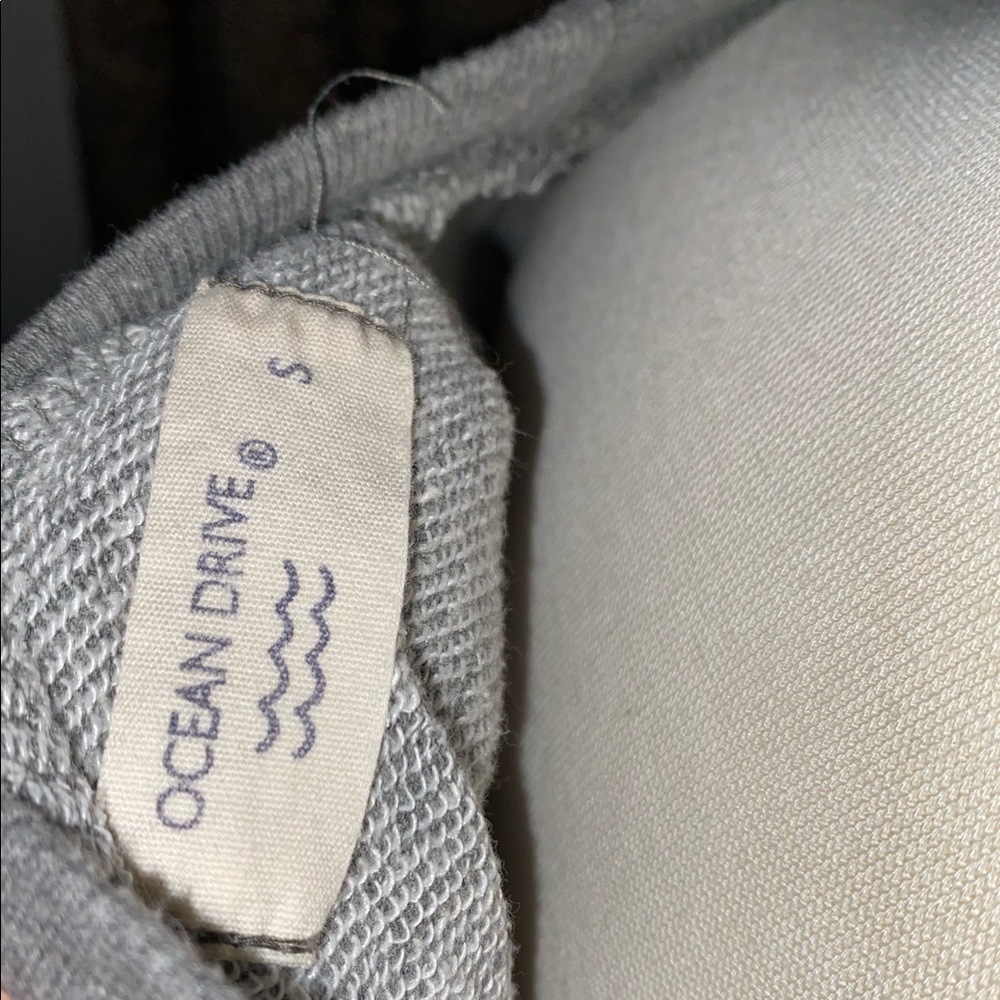 simple ocean drive sweater - Picture 3 of 3